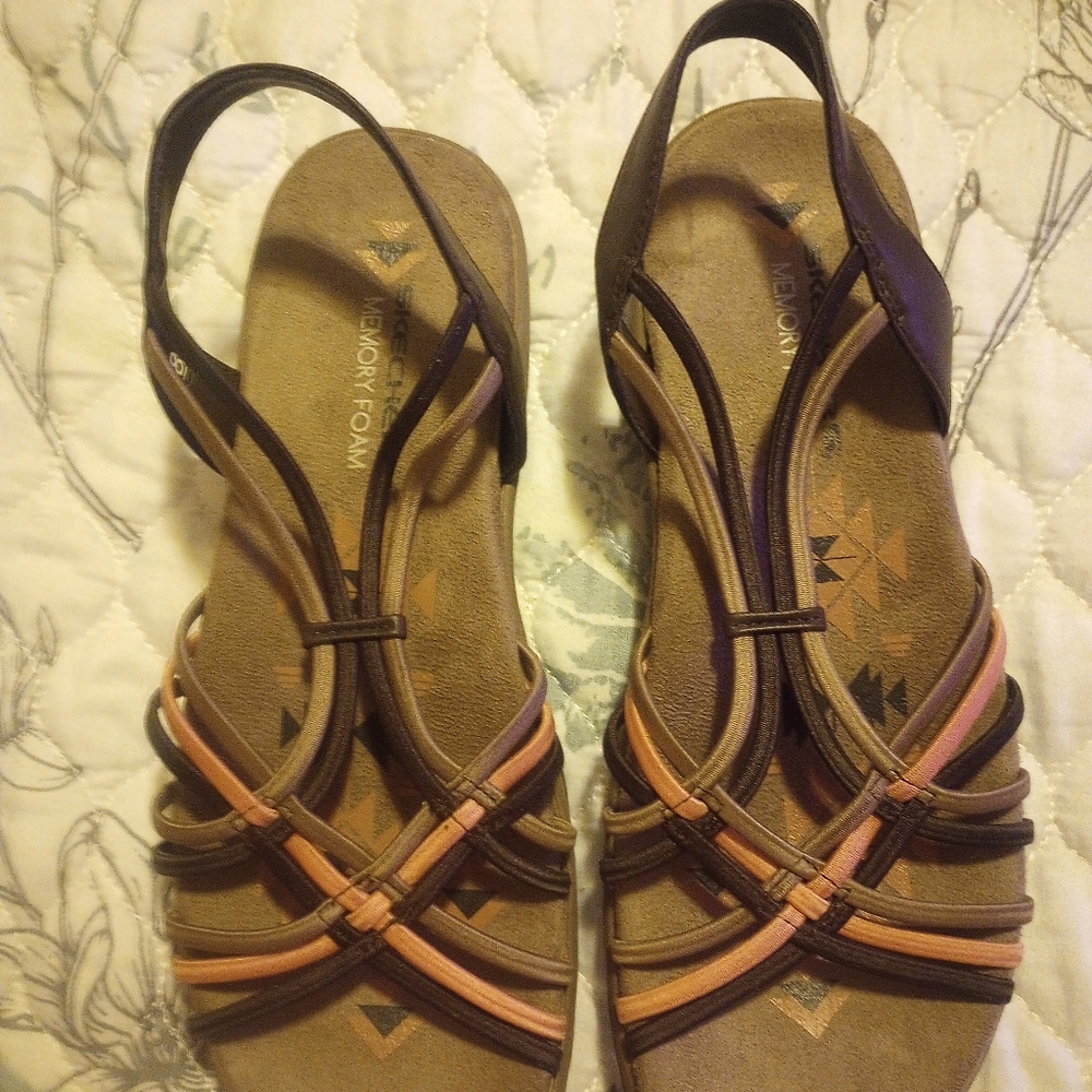 Skechers Memory Foam Stretchy sandals